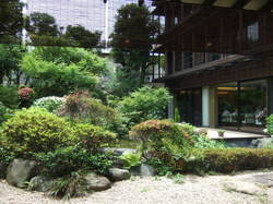 「釜竹」の中庭.JPG